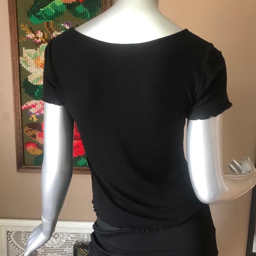 Charlotte Russe Small Black Cropped Top Ribbed Scoop Neck Shirt Black Stretchy - Picture 12 of 12